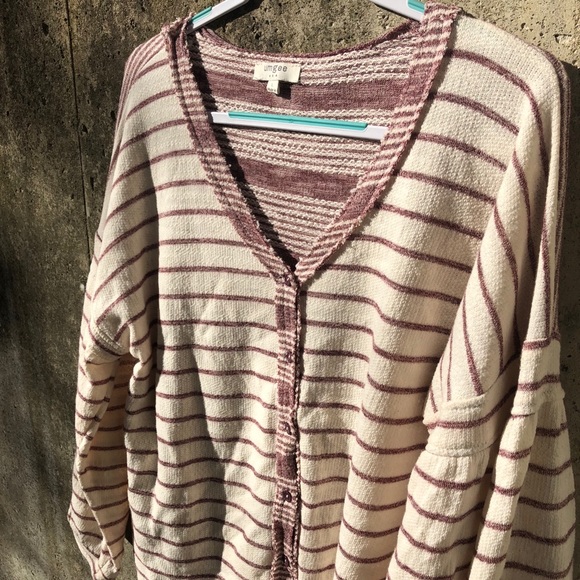 Umgee Striped Balloon Sleeve Top - Picture 7 of 8